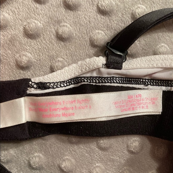 VS Pink Bra Bundle - Picture 6 of 14